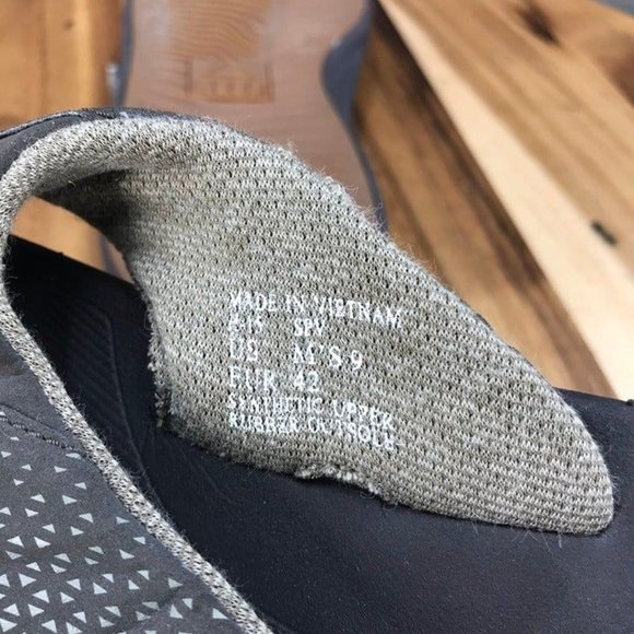 Reef Brown Faux Leather Flip Flops Slip On Sandals Mens Size 9 - Picture 7 of 9